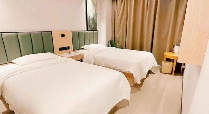 Bed in GreenTree Inn Langfang GuanGYAng District GuanGYAng Road City Government Express Hotel Bed in GreenTree Inn Langfang GuanGYAng District GuanGYAng Road City Government Express Hotel