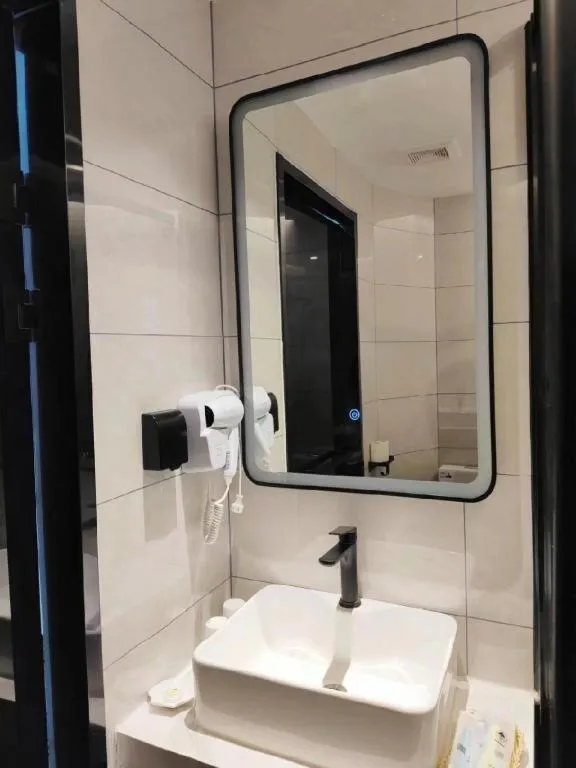 GreenTree Inn Langfang GuanGYAng District GuanGYAng Road City Government Express Hotel