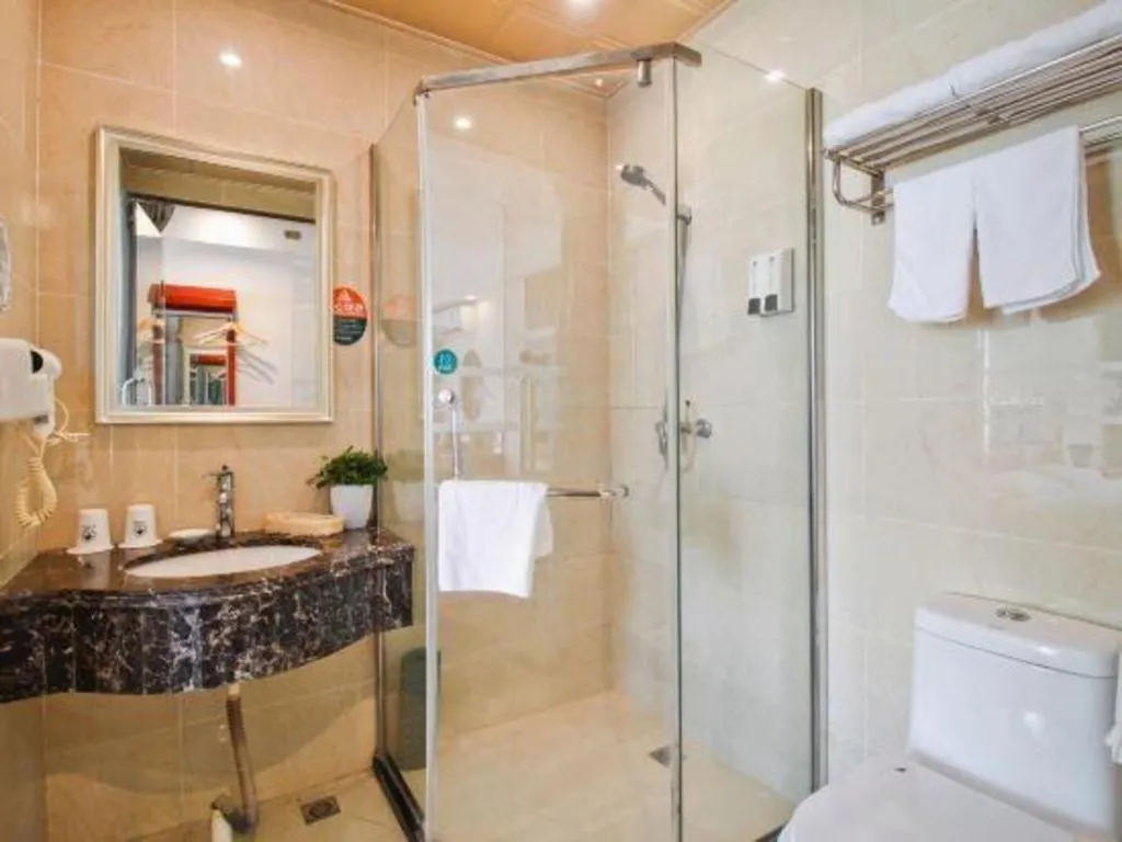 GreenTree Inn HeFei LongChuan Road South Hefei Railway Station Business Hotel