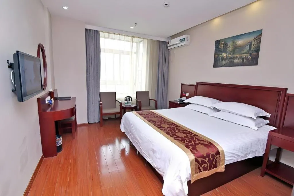 Bed in GreenTree Inn Shanghai Jiading Newtown MaLu Subway Station Business Hotel