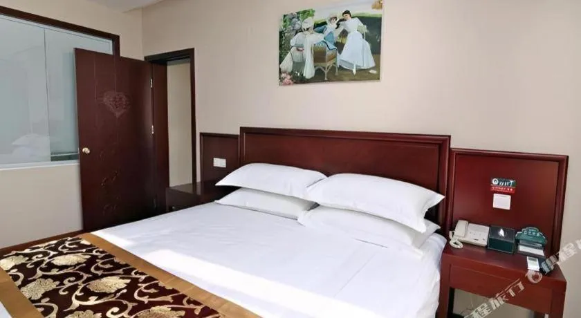Bed in GreenTree Inn Shanghai Jiading Newtown MaLu Subway Station Business Hotel
