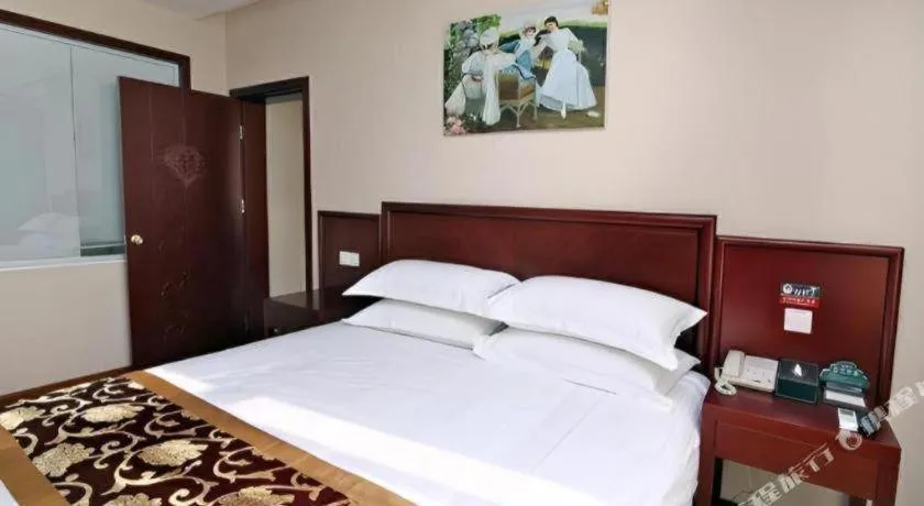 Bed in GreenTree Inn Shanghai Jiading Newtown MaLu Subway Station Business Hotel