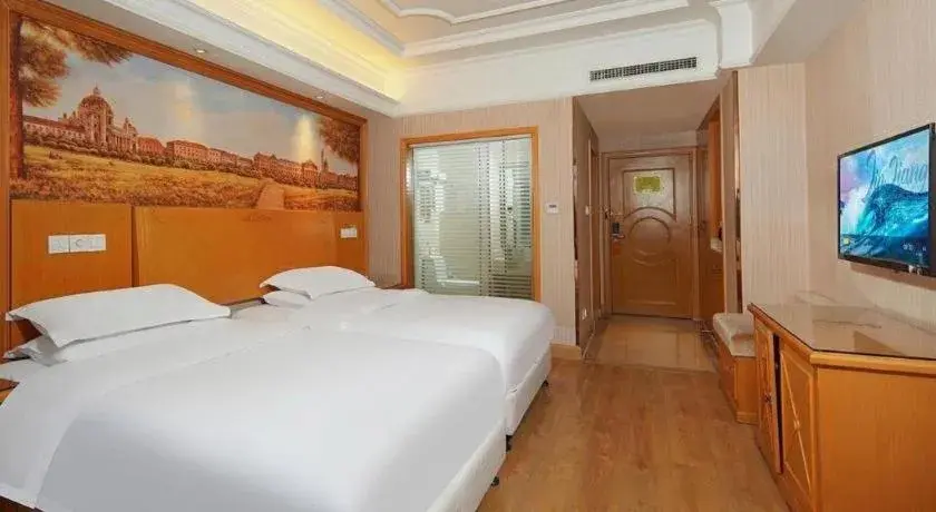 Bed in Vienna International Hotel Lhasa Potala Palace Bed in Vienna International Hotel Lhasa Potala Palace