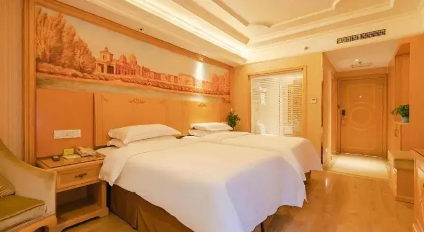 Bed in Vienna International Hotel Lhasa Potala Palace Bed in Vienna International Hotel Lhasa Potala Palace