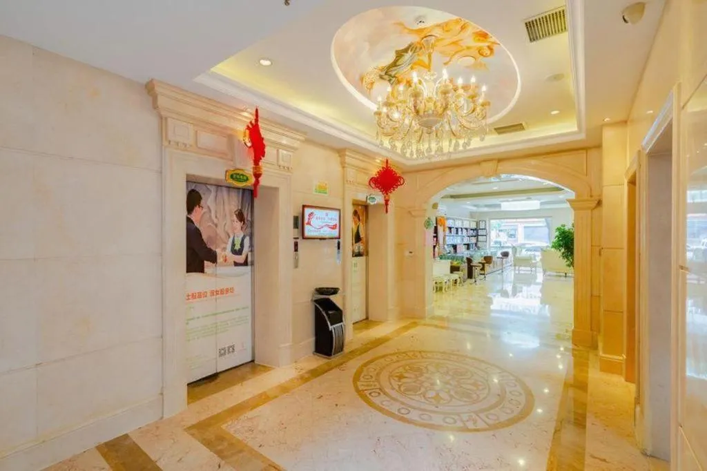 Vienna International Hotel Lhasa Potala Palace