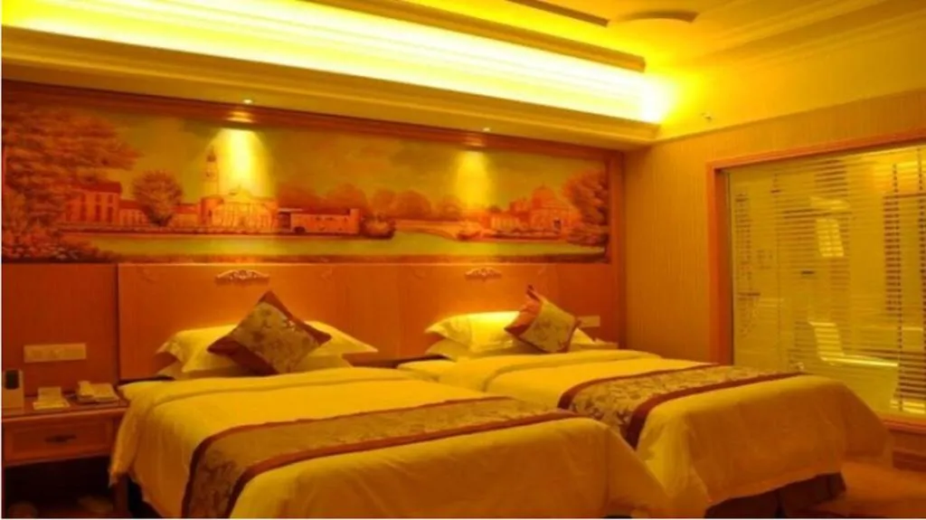 Bed in Vienna International Hotel Lhasa Potala Palace