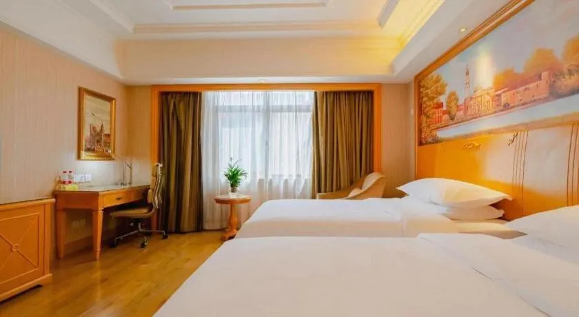 Bed in Vienna International Hotel Lhasa Potala Palace