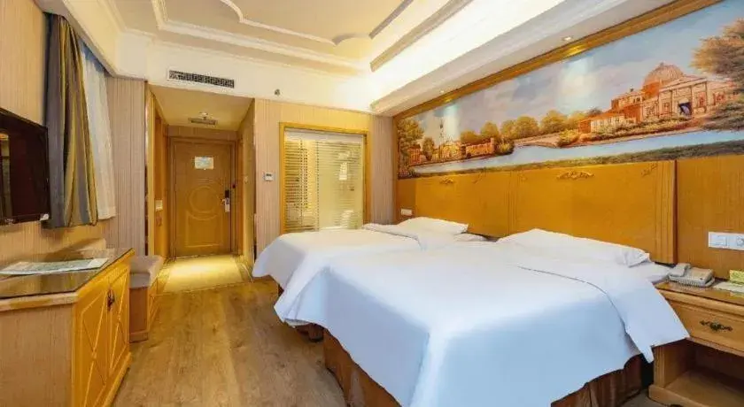 Bed in Vienna International Hotel Lhasa Potala Palace Bed in Vienna International Hotel Lhasa Potala Palace