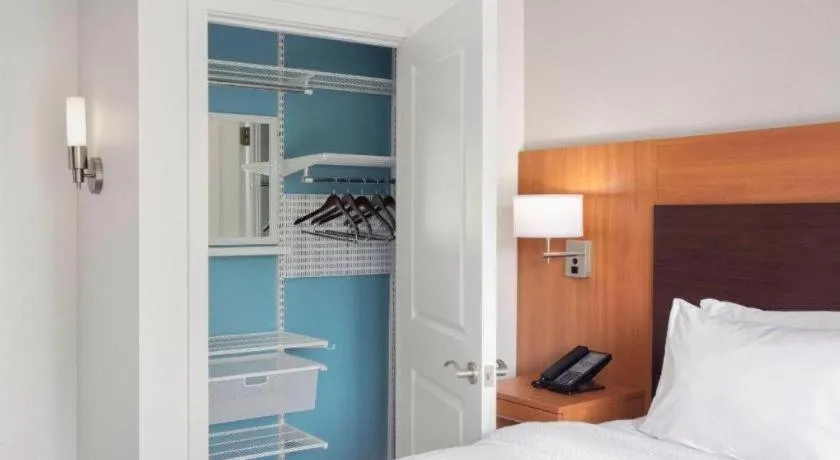 Bed in TownePlace Suites by Marriott Bangor