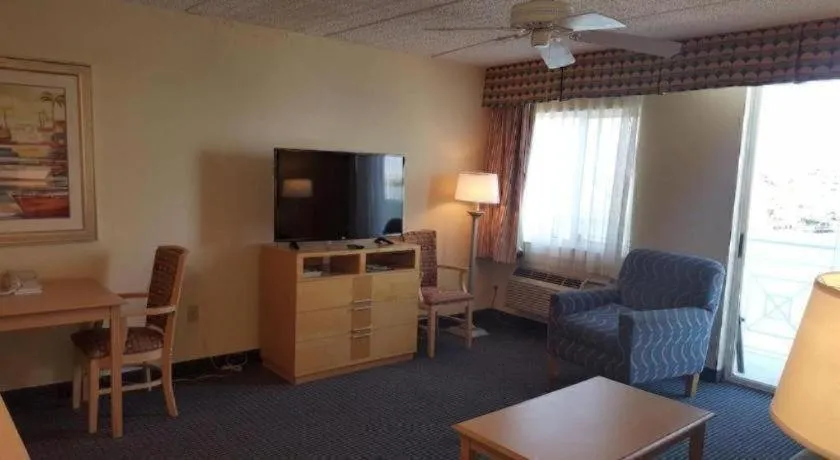 Chart House Suites and Marina