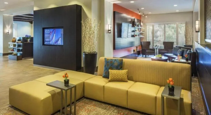 Courtyard by Marriott Anaheim Theme Park Entrance