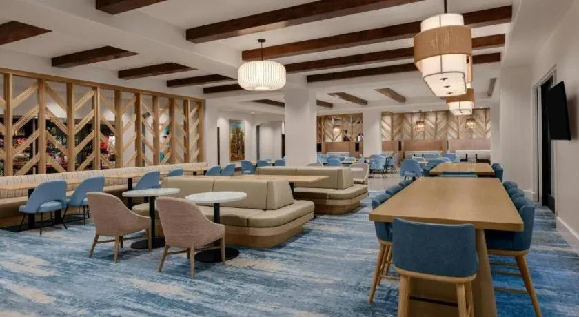 Courtyard by Marriott Anaheim Theme Park Entrance