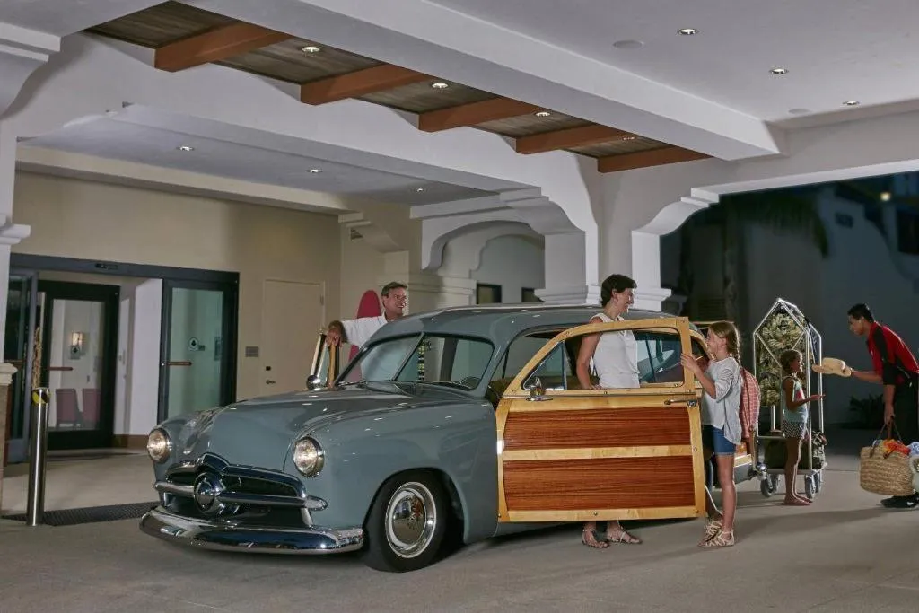 Courtyard by Marriott Anaheim Theme Park Entrance