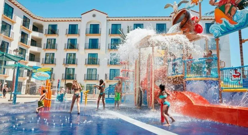 Courtyard by Marriott Anaheim Theme Park Entrance