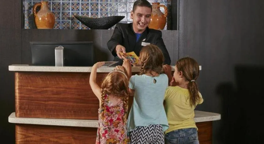 Courtyard by Marriott Anaheim Theme Park Entrance