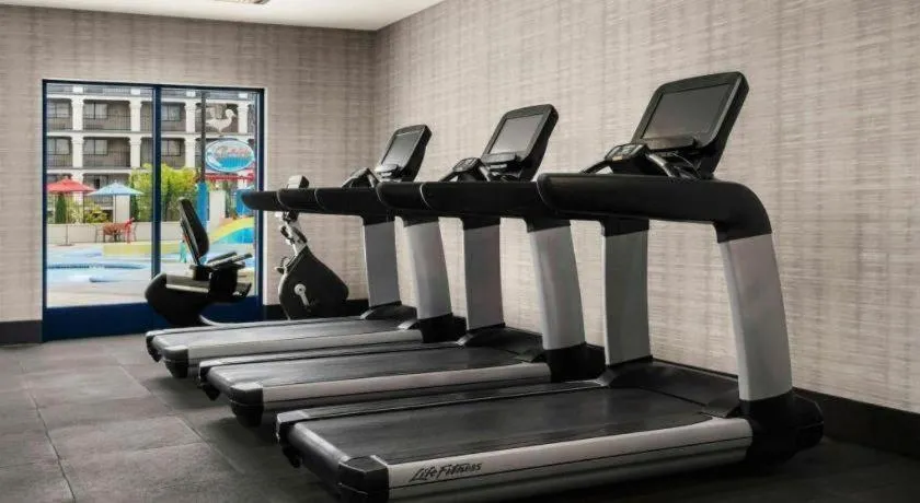 Courtyard by Marriott Anaheim Theme Park Entrance