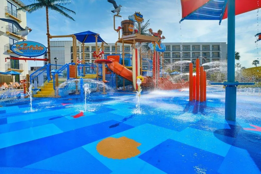 Courtyard by Marriott Anaheim Theme Park Entrance