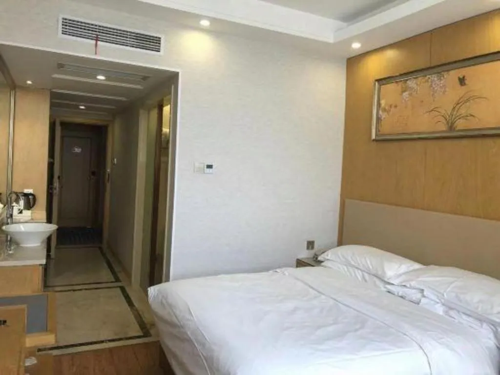 Bed in Vienna Jiangsu Wuxi Railway Station -Domestic Guest