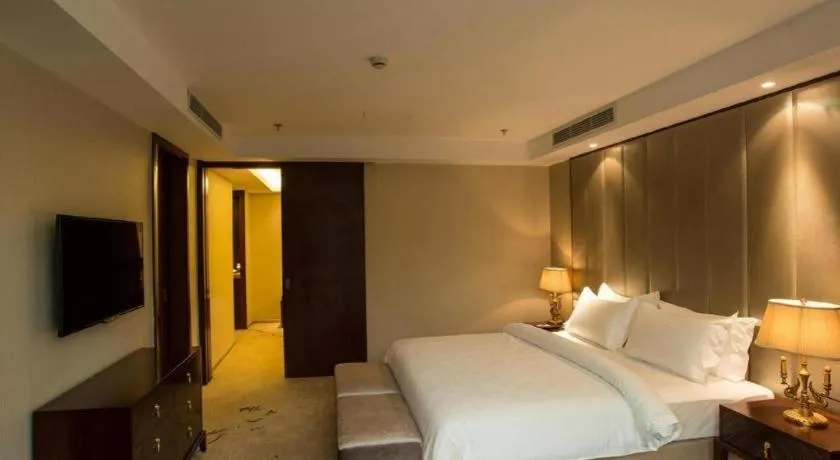 Bed in Jinjiang Metropolo Shanghai Minhang