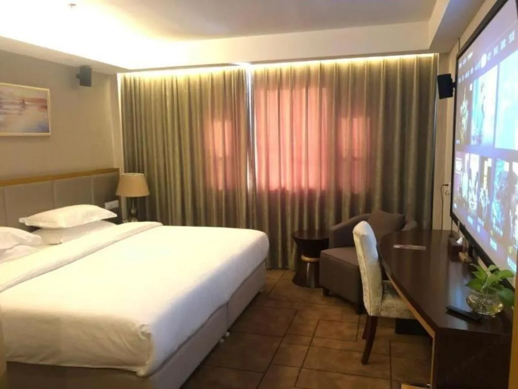 Bed in Jinjiang Metropolo Shanghai Minhang