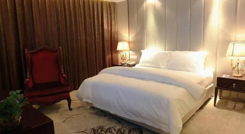 Bed in Jinjiang Metropolo Shanghai Minhang