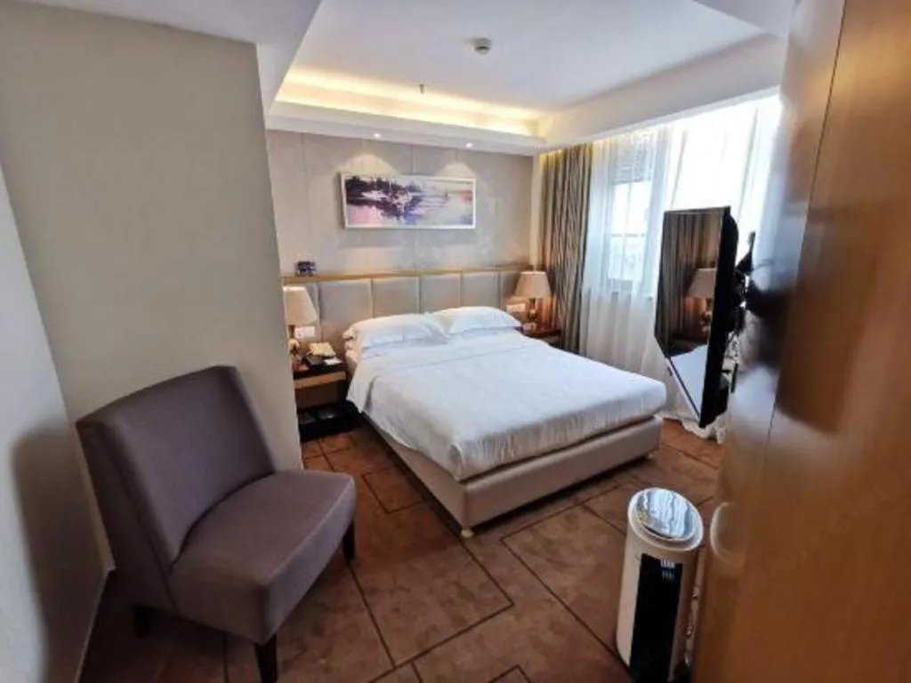 Bed in Jinjiang Metropolo Shanghai Minhang