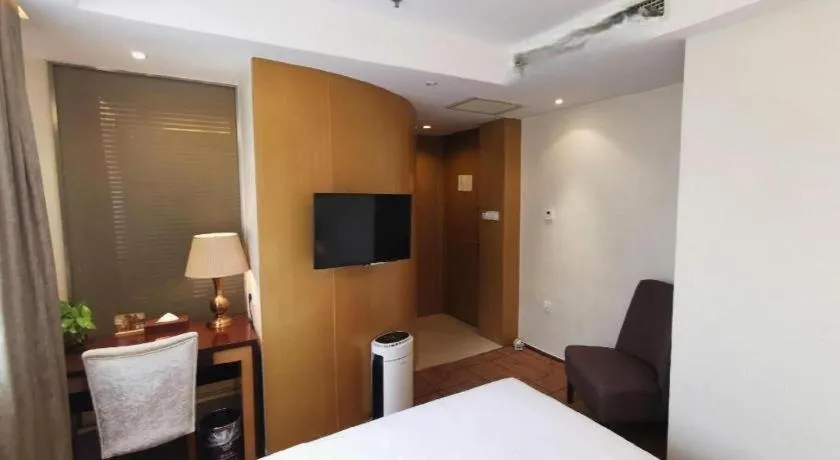 Bed in Jinjiang Metropolo Shanghai Minhang