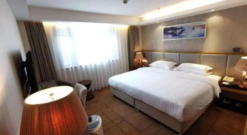 Bed in Jinjiang Metropolo Shanghai Minhang