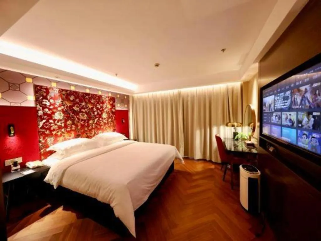 Bed in Jinjiang Metropolo Shanghai Minhang