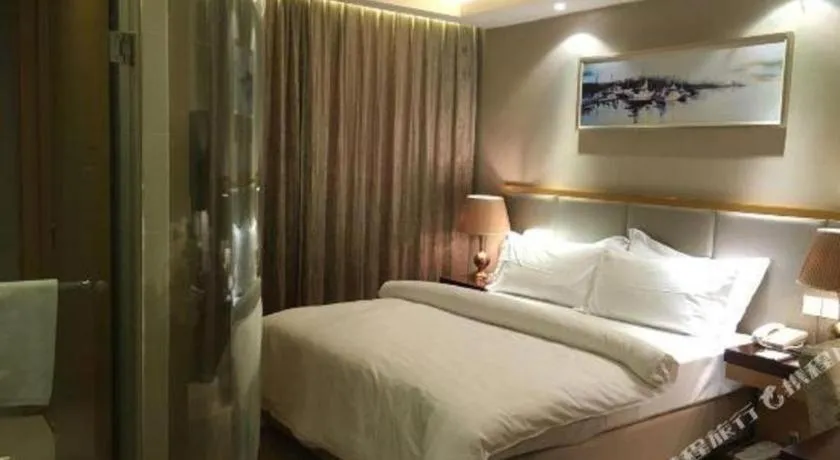 Bed in Jinjiang Metropolo Shanghai Minhang