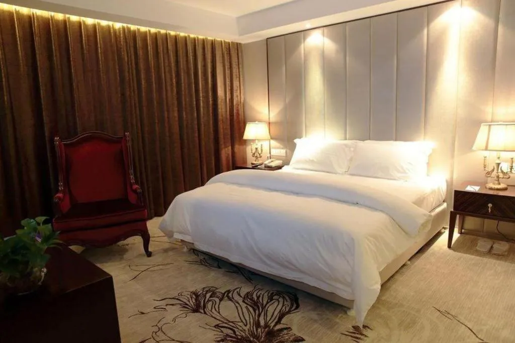 Bed in Jinjiang Metropolo Shanghai Minhang