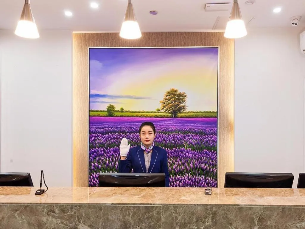 Lavande Hotel Chengde Mountain Resort Railway Station