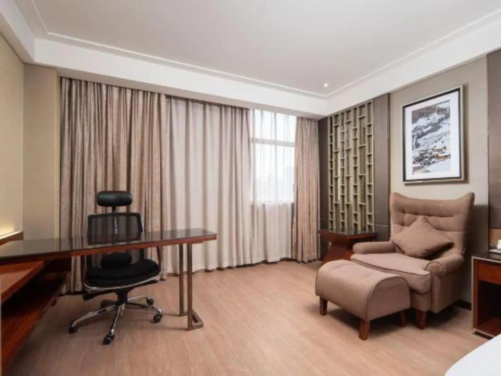 Echeng Hotel Wuhan Optics Valley Square Yangjiawan Metro Station