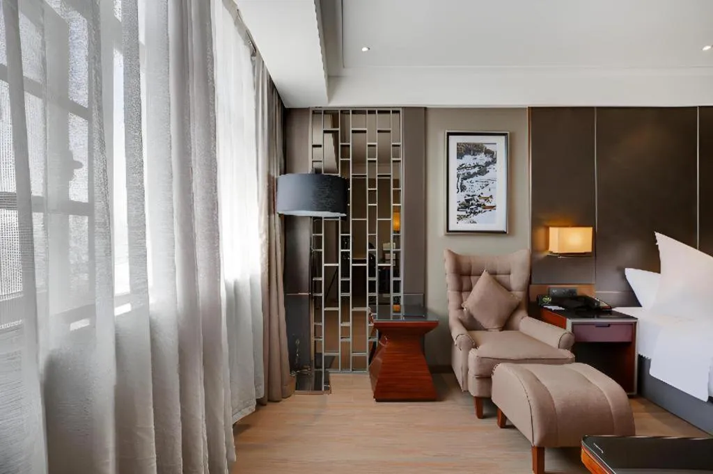 Echeng Hotel Wuhan Optics Valley Square Yangjiawan Metro Station