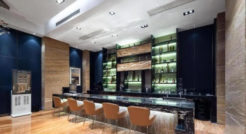 Echeng Hotel Wuhan Optics Valley Square Yangjiawan Metro Station