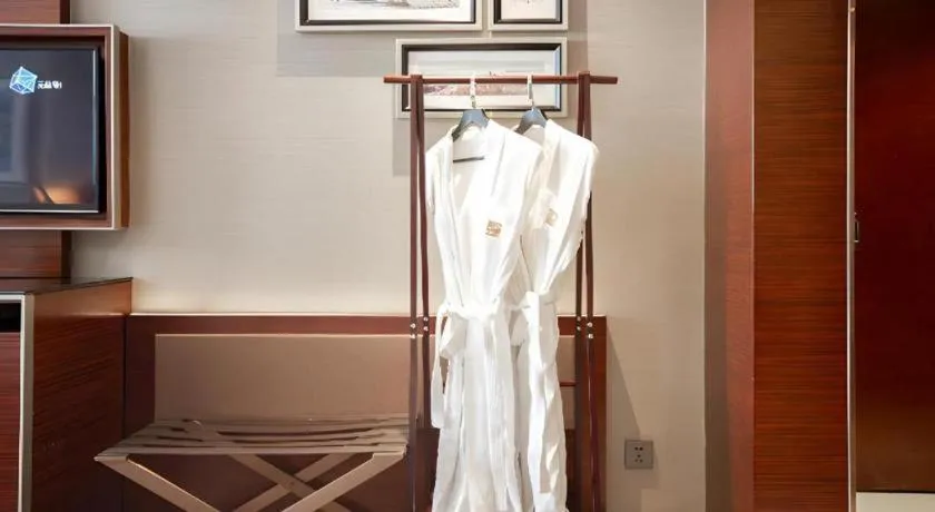 Echeng Hotel Wuhan Optics Valley Square Yangjiawan Metro Station