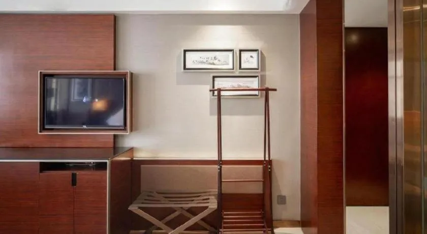 Echeng Hotel Wuhan Optics Valley Square Yangjiawan Metro Station