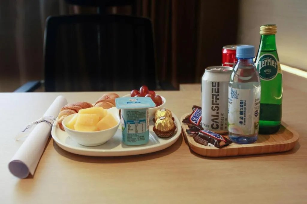 Echeng Hotel Wuhan Optics Valley Square Yangjiawan Metro Station