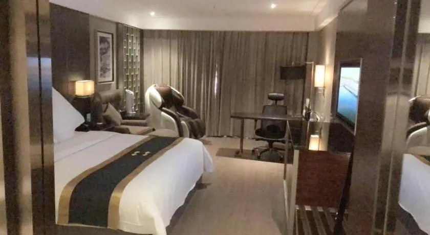 Bed in Echeng Hotel Wuhan Optics Valley Square Yangjiawan Metro Station