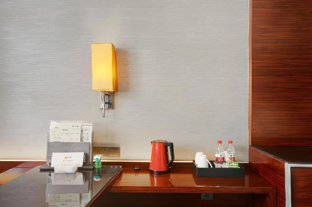 Echeng Hotel Wuhan Optics Valley Square Yangjiawan Metro Station