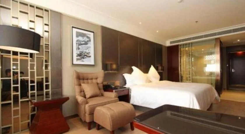 Bed in Echeng Hotel Wuhan Optics Valley Square Yangjiawan Metro Station