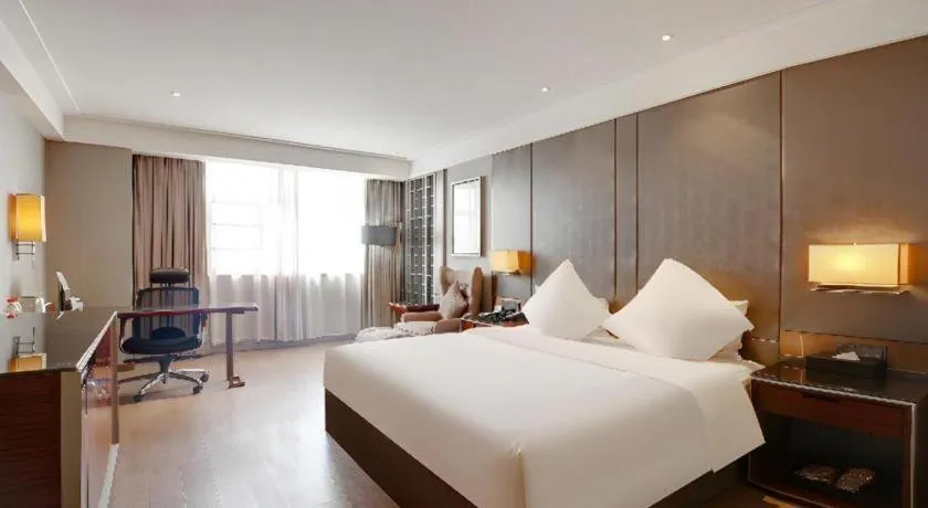 Bed in Echeng Hotel Wuhan Optics Valley Square Yangjiawan Metro Station