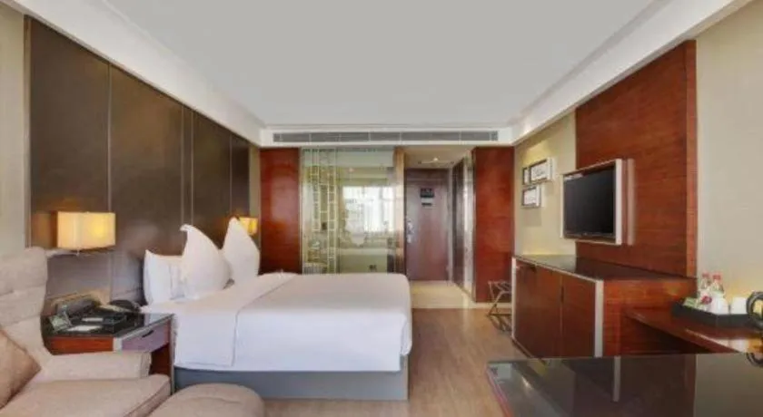 Bed in Echeng Hotel Wuhan Optics Valley Square Yangjiawan Metro Station