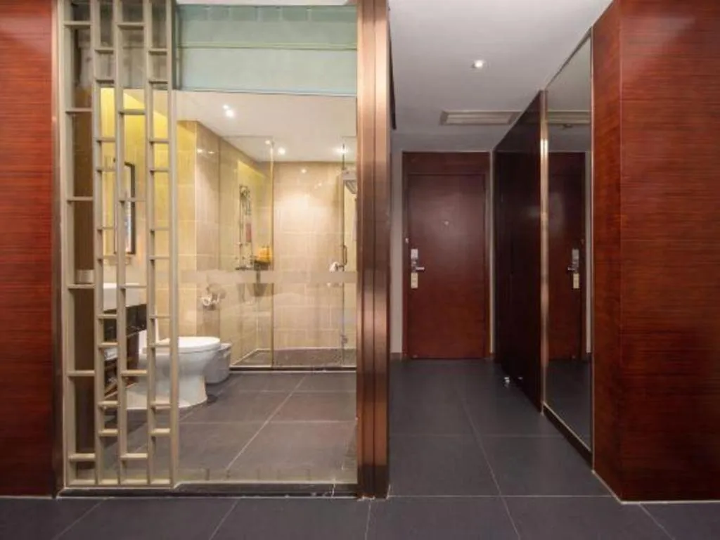 Echeng Hotel Wuhan Optics Valley Square Yangjiawan Metro Station