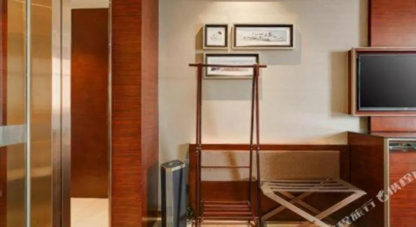 Echeng Hotel Wuhan Optics Valley Square Yangjiawan Metro Station