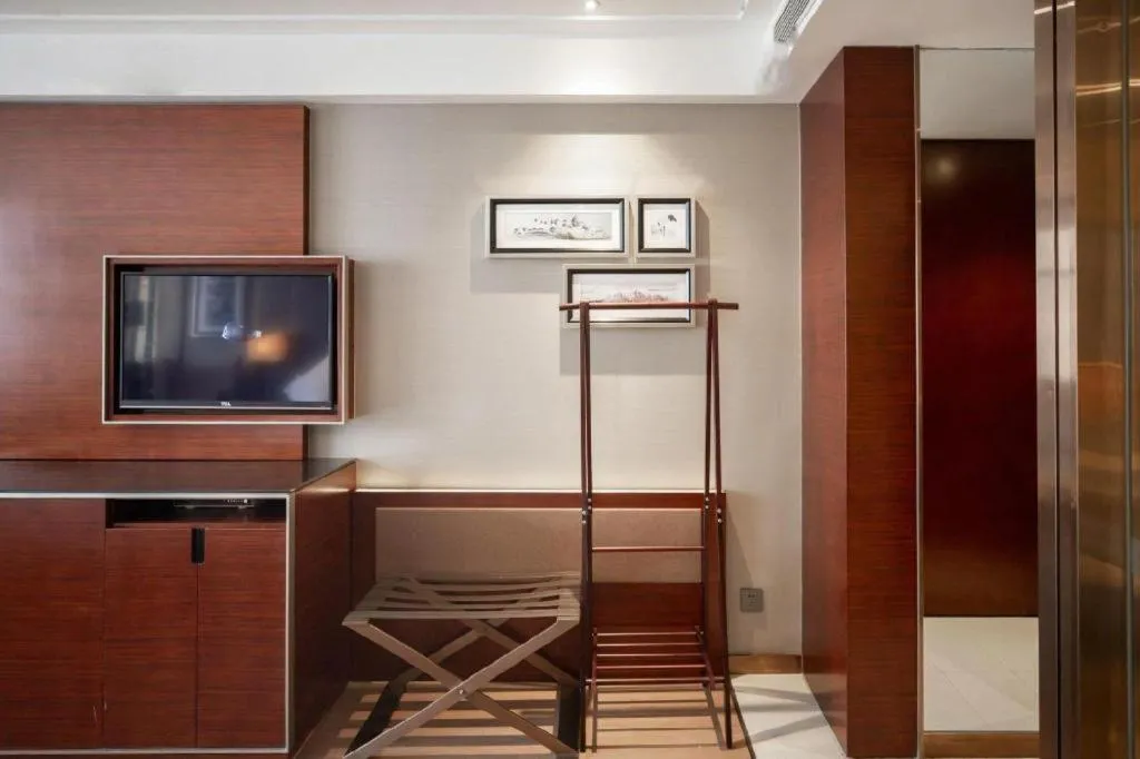 Echeng Hotel Wuhan Optics Valley Square Yangjiawan Metro Station