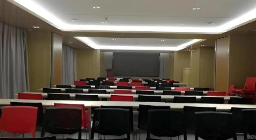 Echarm Hotel Jinan Railway Station Daming Lake