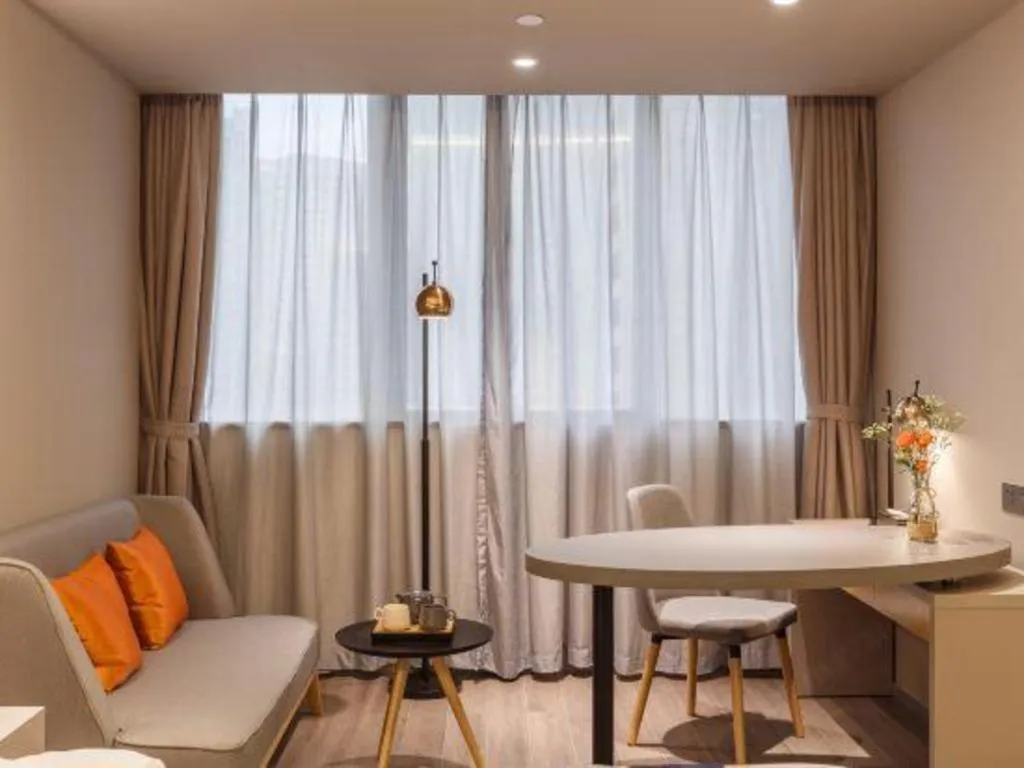 Home Inn Selected Guangzhou Zhujiang New Town Wuyangcun Metro Station