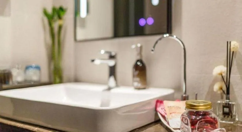 Home Inn Selected Guangzhou Zhujiang New Town Wuyangcun Metro Station