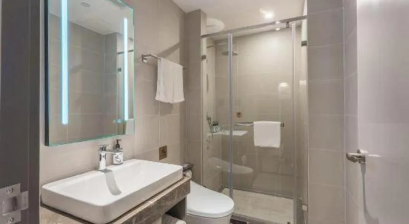 Home Inn Selected Guangzhou Zhujiang New Town Wuyangcun Metro Station